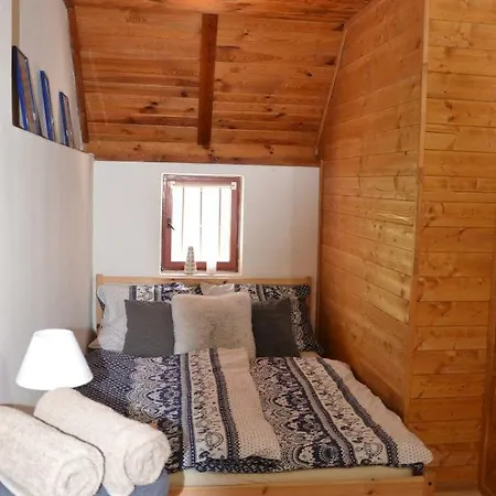 Za Humny Je Sklep Holiday home
