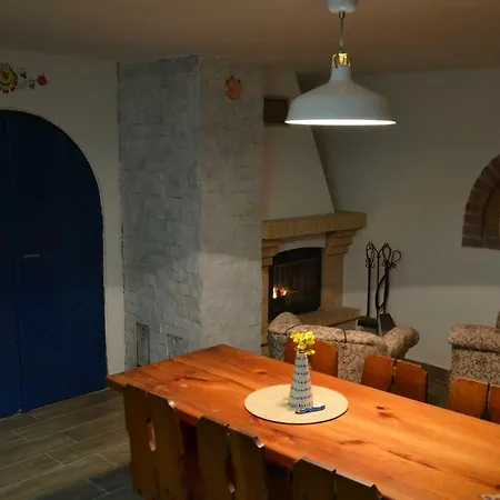 Za Humny Je Sklep Holiday home *