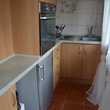 Za Humny Je Sklep Holiday home